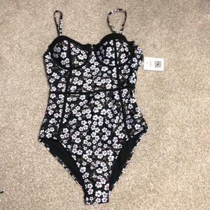 New bathing suit one piece floral black size Med